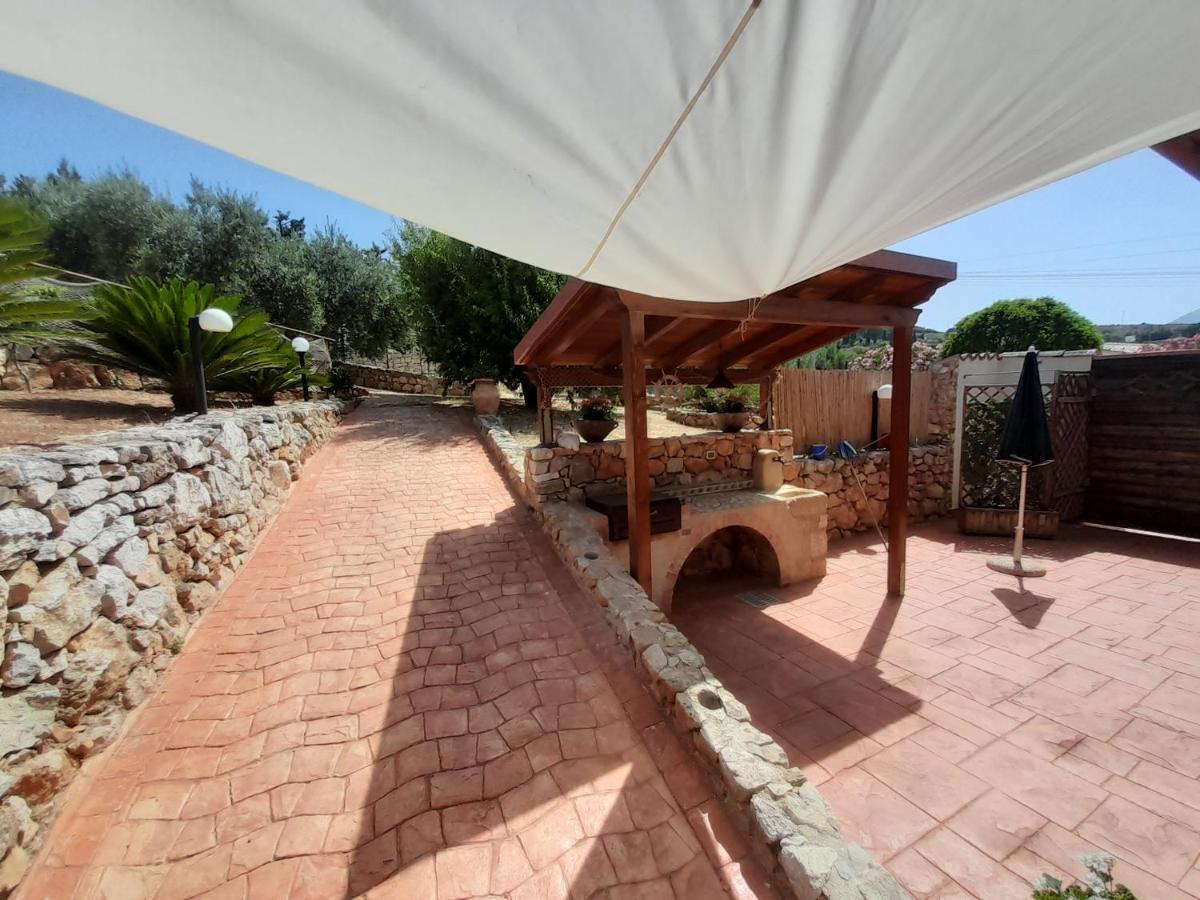 Mediterraneo Castellammare del Golfo Extérieur photo